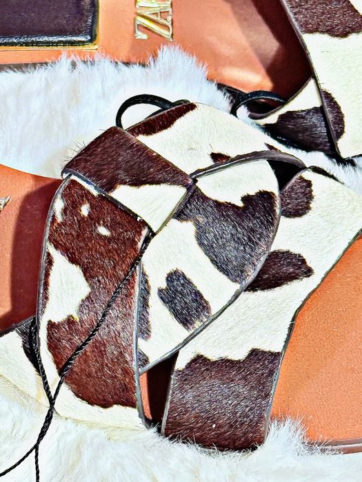 ZARA klapki skorzane w łaty z włosiem r. 38