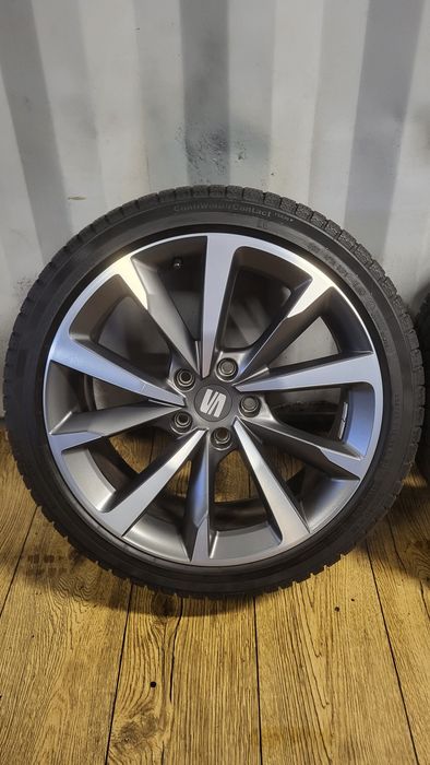 Felgi Koła Seat 18" 5x112 z oponami 225/40 R18 Leon IV ST FR Exeo Vw
