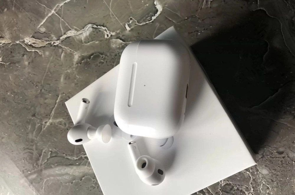 Apple AirPods Pro 2 + Чохол і Бонусний подарунок