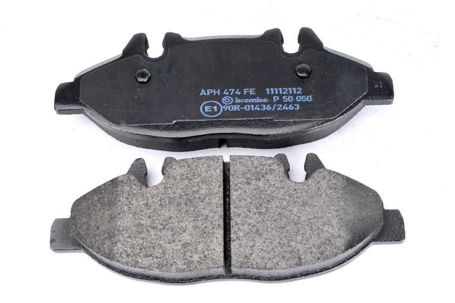 Гальмівні колодки Brembo	P50050 з датчиками зносу