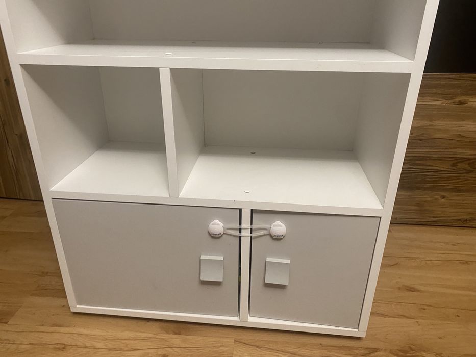 Regał domek szare elememty