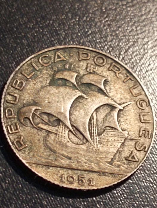 2,5 escudos	Portugal	1951		Prata