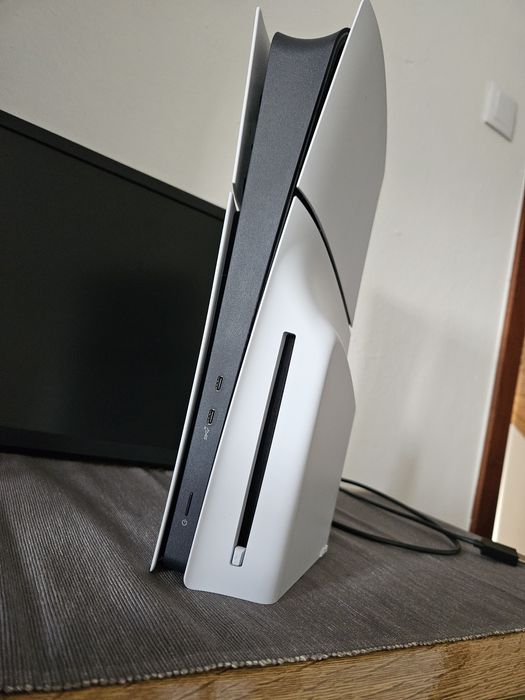 Consola PS5 Standard (1 TB - Branco)