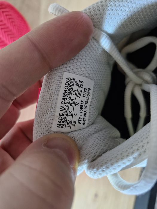 Жіночі-Дитячі Кросівки для теннісу Wilson Rush Pro Jr L (37р *22.5см*)