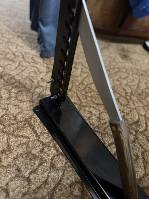 Ніж для тріски дерева