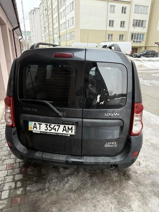 Дачія  логан мцв  7 місне авто