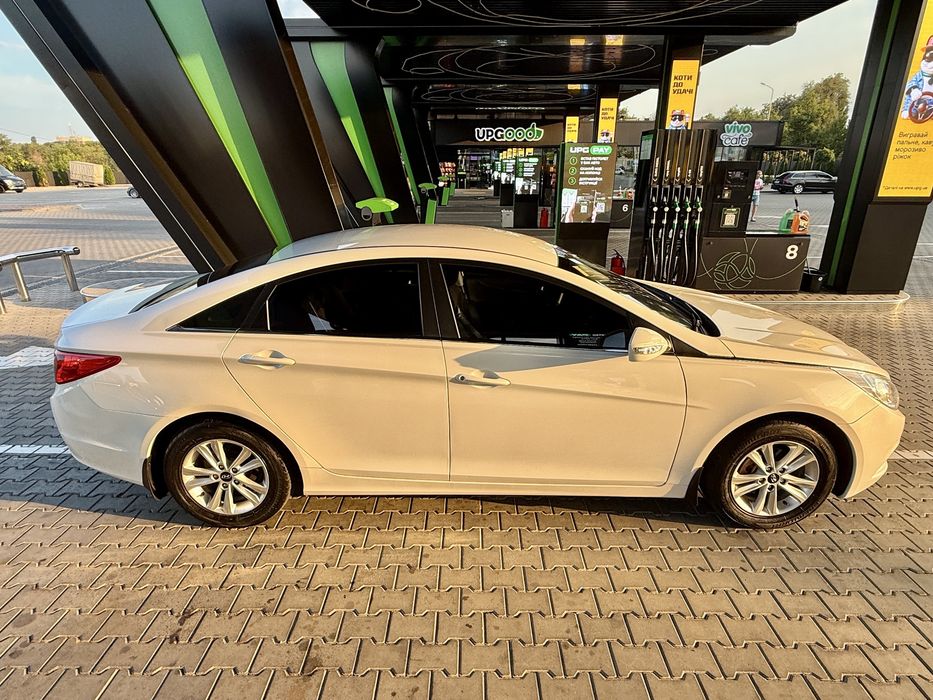 Продам новую Hyundai Sonata