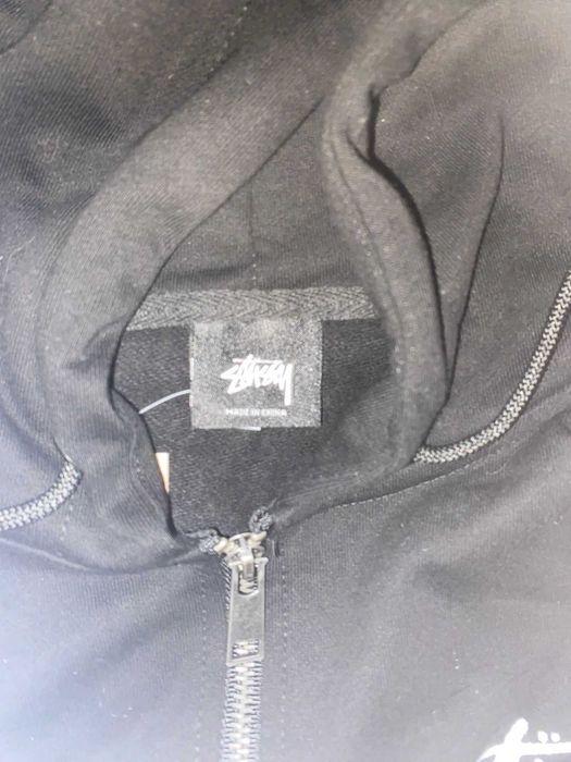 zip up preto com capuz