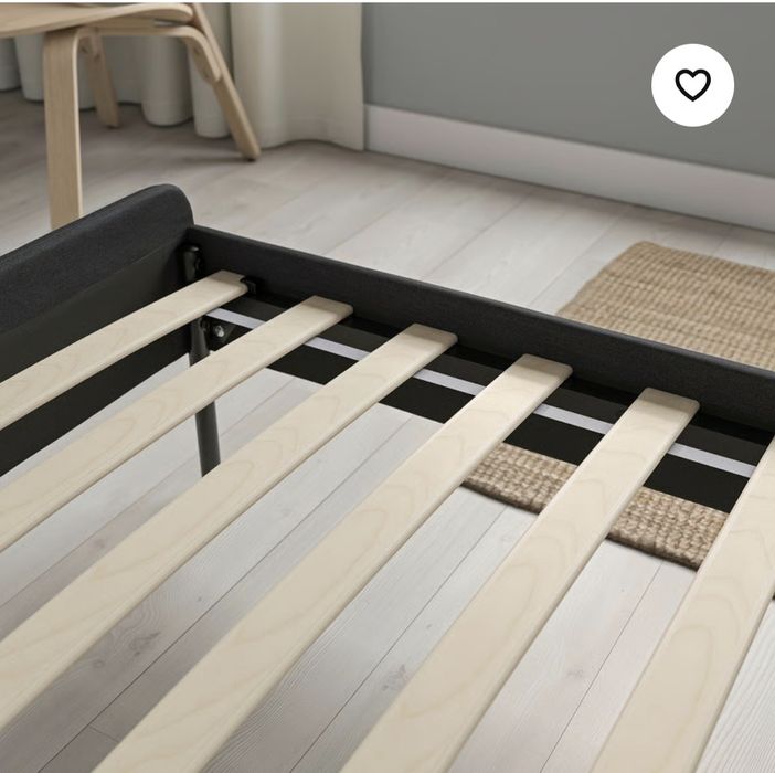 Duas camas semi novas com colchão