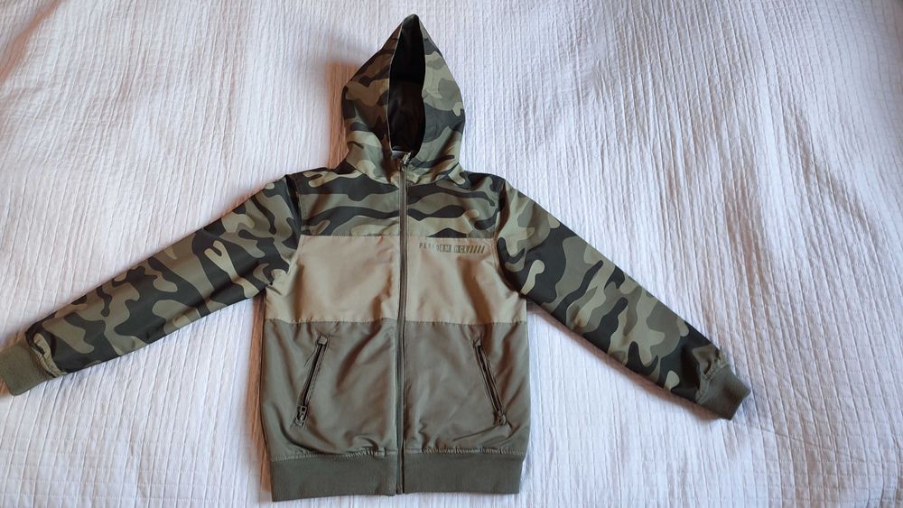 Sprzedam kurtkę jesień/wiosna 152