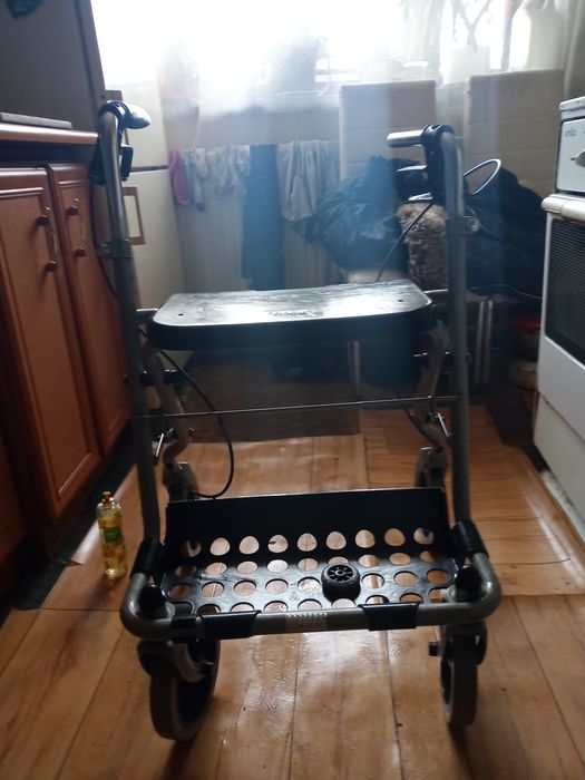 Sprzedam chodak dla niepełnosprawnych