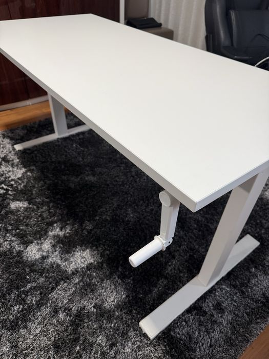 Mesa secretária elevatória branca