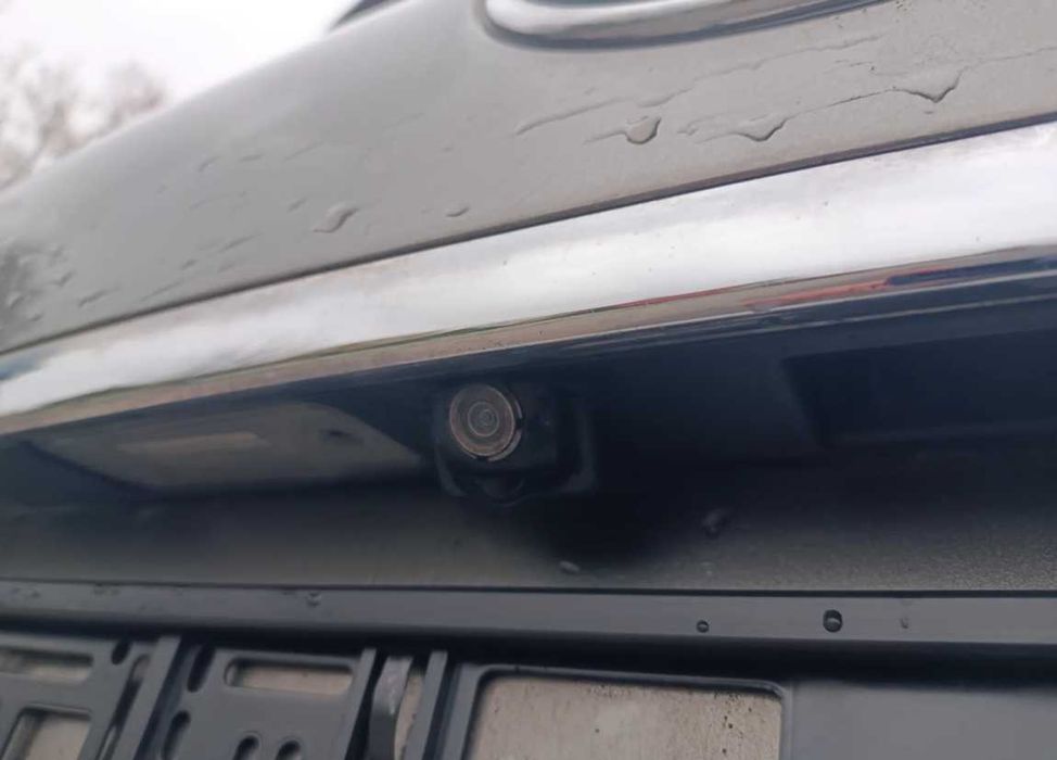 Продаж автомобіля  Kia Carens 2015 з Європи