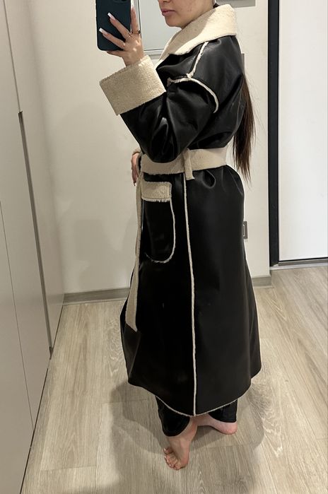 Дубленка черная зимняя