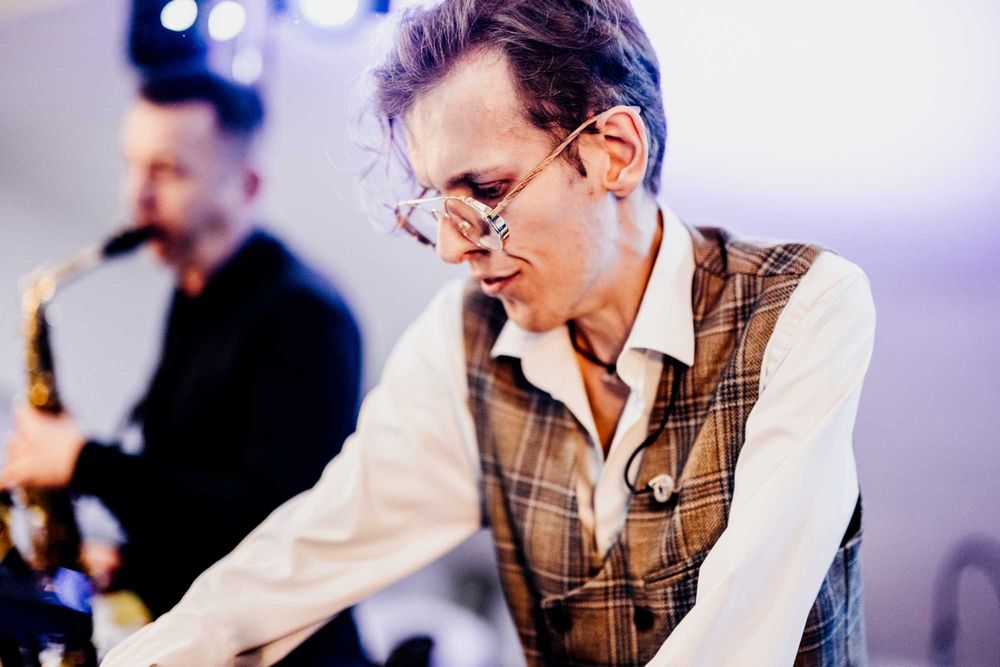 DJ na wesele bez cringe'u | Wodzirej + Saksofon + Akordeon