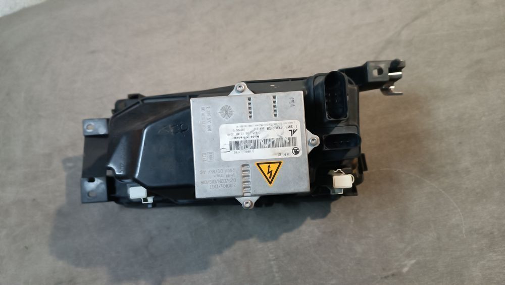 Vendo farol LHD esquerdo de Skoda Octavia ano 2000/04