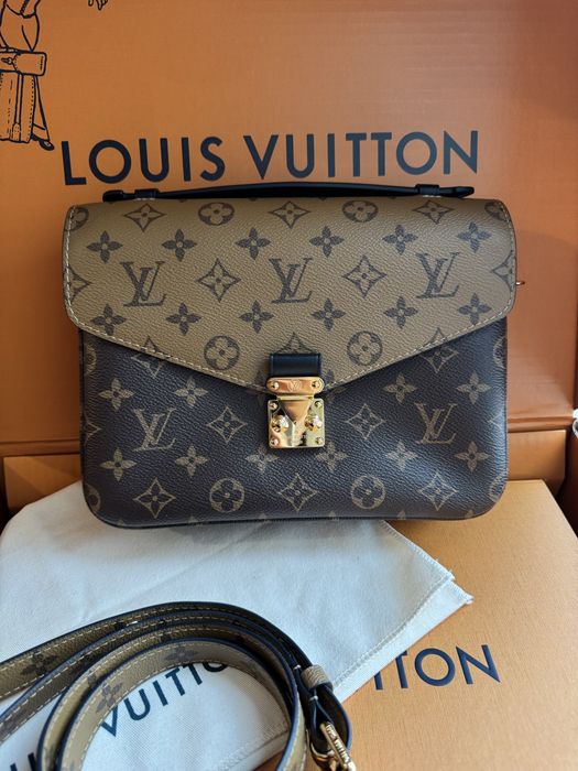 Сумка louis vuitton pochette métis reverse