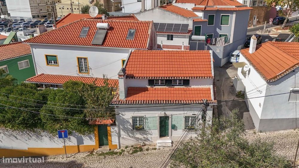 Moradia T3 - Centro Agualva