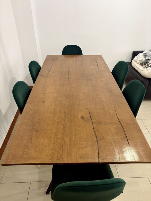 Mesa de Madeira Maciça com estrutura com reforço metálico