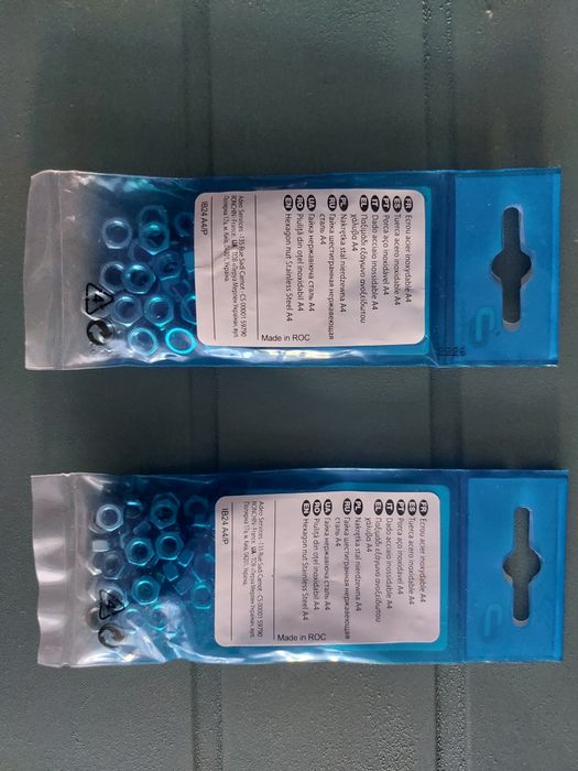 Embalagens novas de porcas inox 4mm e 5mm