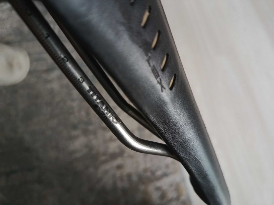 Продам вело сидуху FIZIK