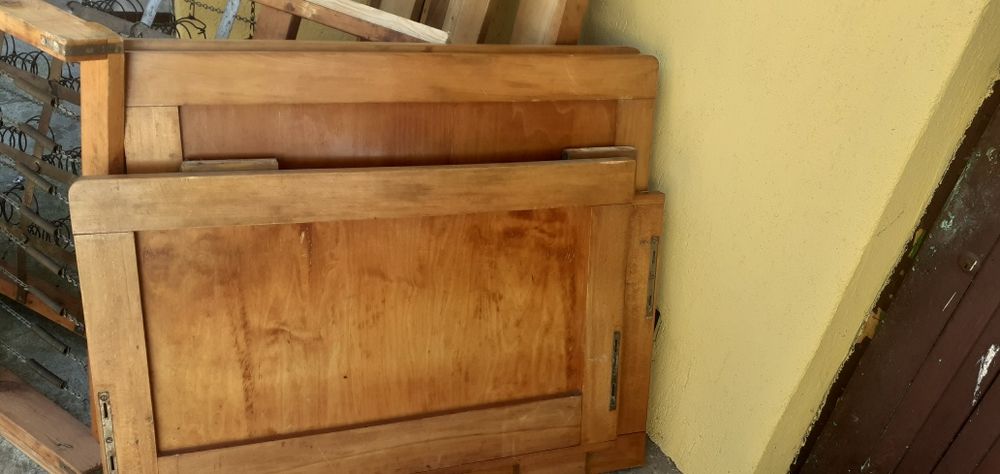Stare łóżka dwie sztuki lata50 te