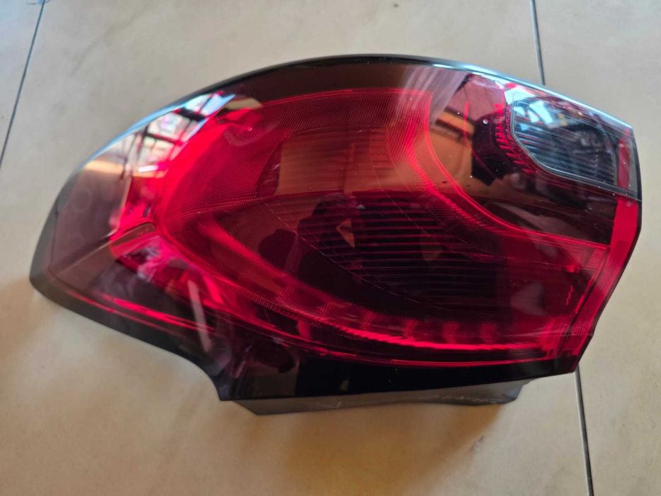 REZERWACJA Opel Zafira C Tylnia praa lampa IGIEŁKA