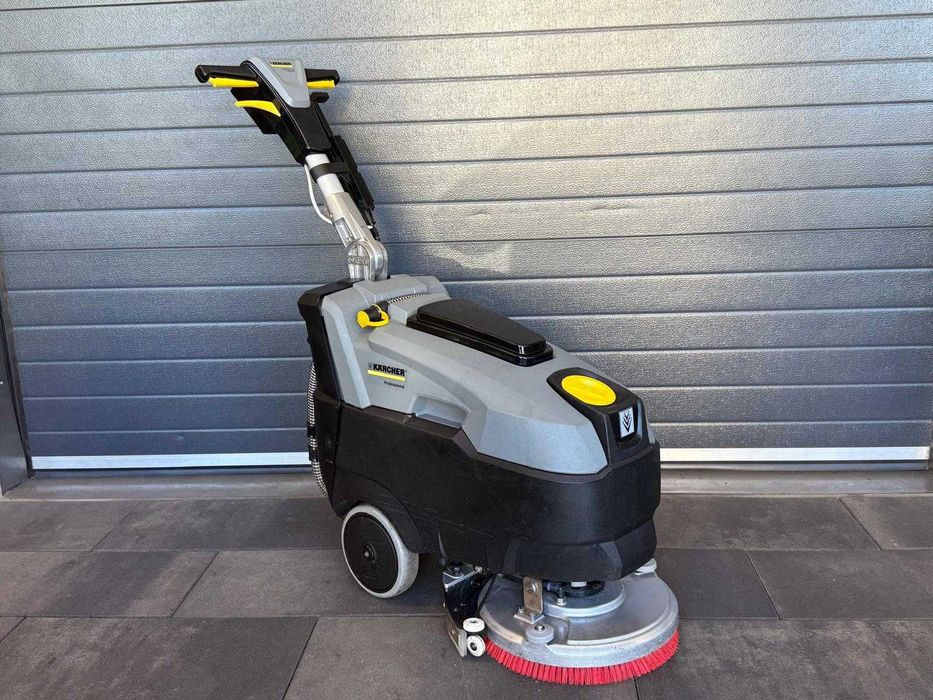 Szorowarka Karcher BD 40/12 C - nowe akumulatory i gumy ssawy!