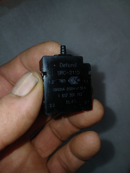 Запчастини перфоратора bosch.