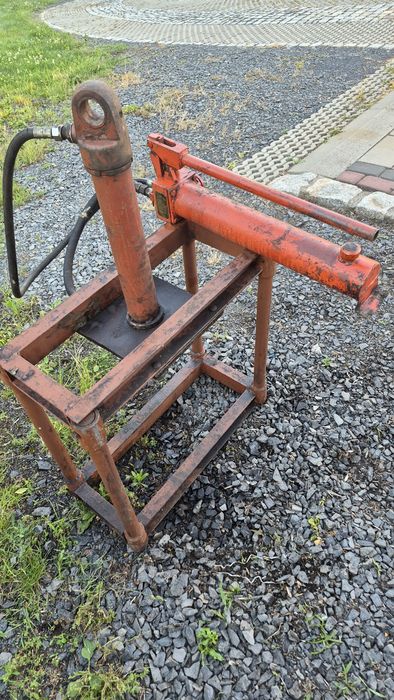 Prasa hydrauliczna