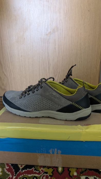 Легкі трекінгові кросівки Clarks