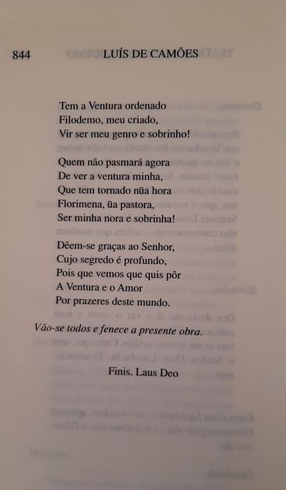 Livro sobre Luís Camões