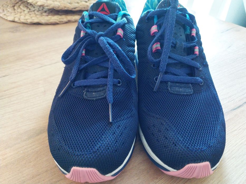Buty damskie do biegania fitness