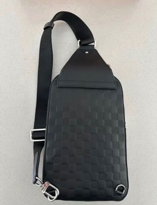 Сумка слинг Avenue Louis Vuitton оригінал