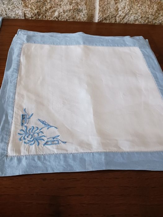 Toalha de mesa Antiquíssima em linho