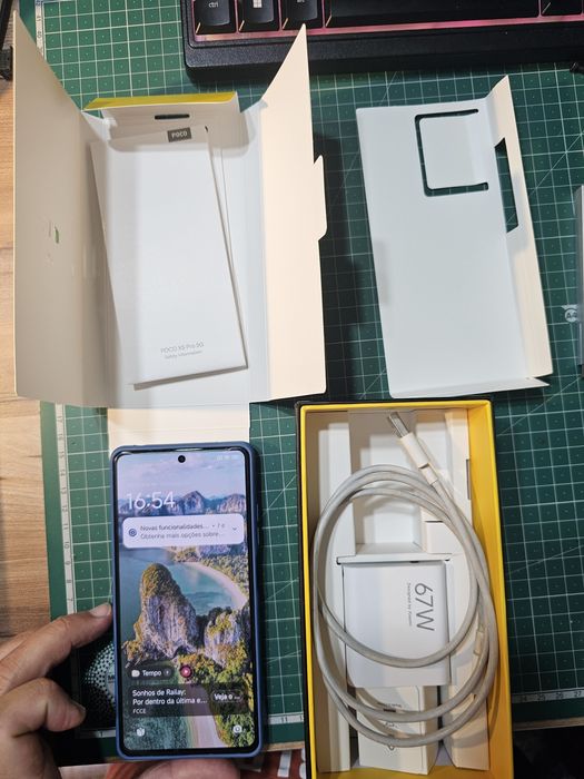 Xiaomi POCO X5 PRO 5G / 8GB RAM / 256GB de armazenamento / 120Hz de taxa de refrescamento de ecrã  e FASTCHARGE 67W