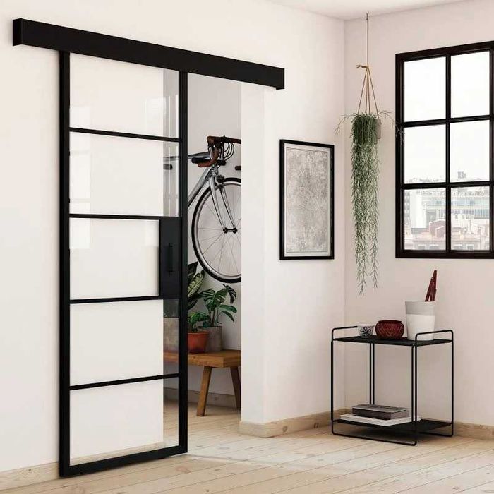 Portas de Correr Pretas com calha incluída