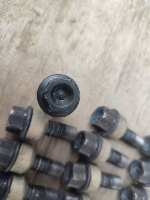 Porsche Macan Panamera Cayenne 911 Boxster Cayman Śruby Do Kół Alufelg