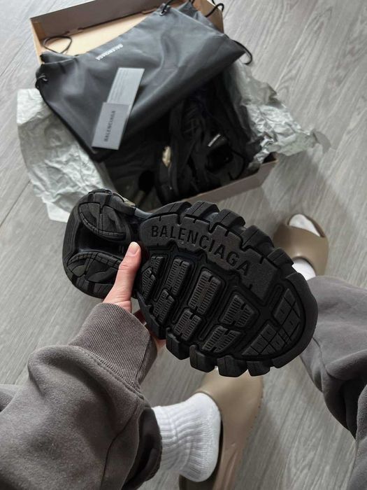 Кроссовки Balenciaga Track 2.0 Triple Black Мужские оригинал новые