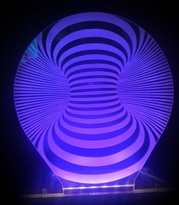 Designerska statuetka - tunel czasoprzestrzeni  3D RGB