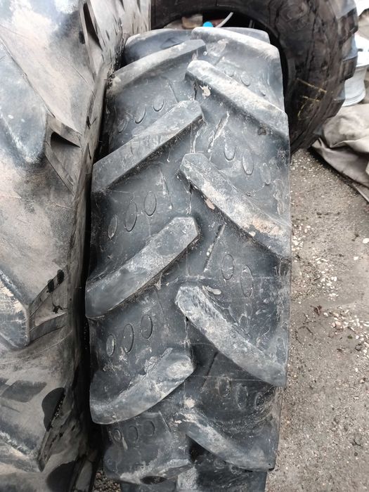 280/85R24 BKT RT855 opona rolnicza