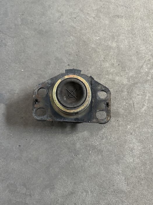 Подушка двигателя solenza clio sandero кенго logan