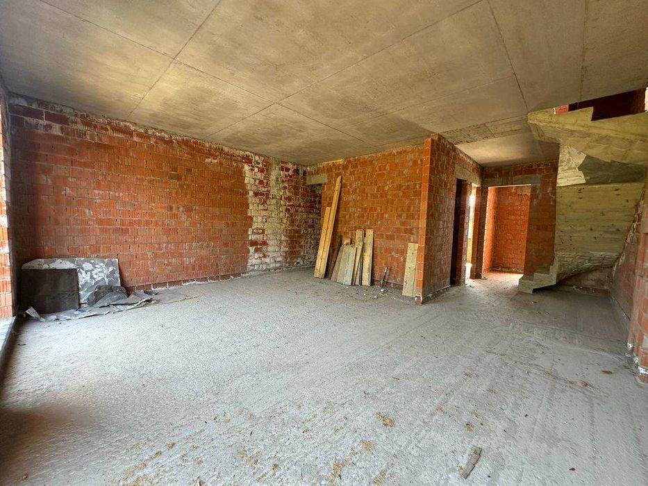 Продаж Котеджу Зубра 150м2 біля Сихова