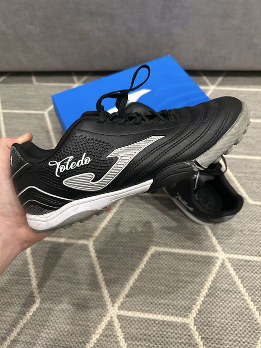 Продам сороконіжки Joma Toledo