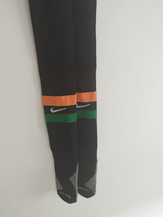 skarpety piłkarskie getry Nike męskie nowe