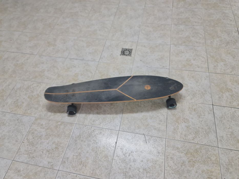 Vendo skate ( longboard)