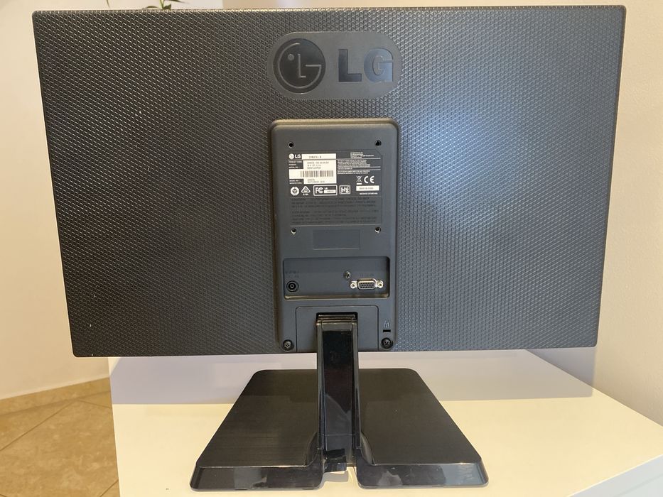Sprzedam monitor LG 22M37A - B
