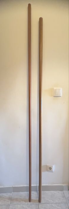 2 varão de madeira (2 metros e 1,90 metro)