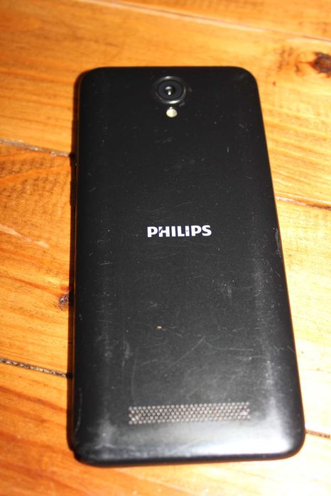 Смартфон Philips S260