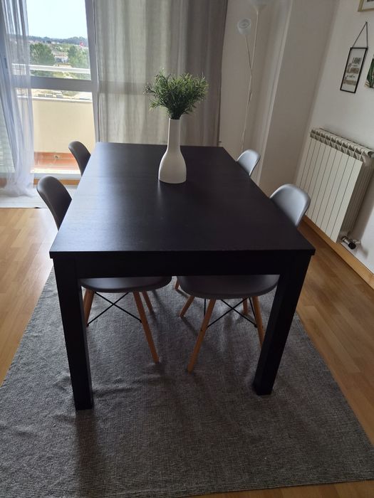 Mesa extensível IKEA bjursta